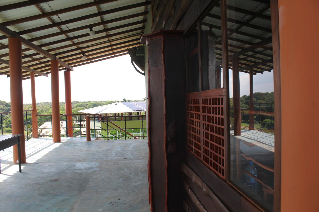 Yala Bay Resort Тисамахарама Екстериор снимка